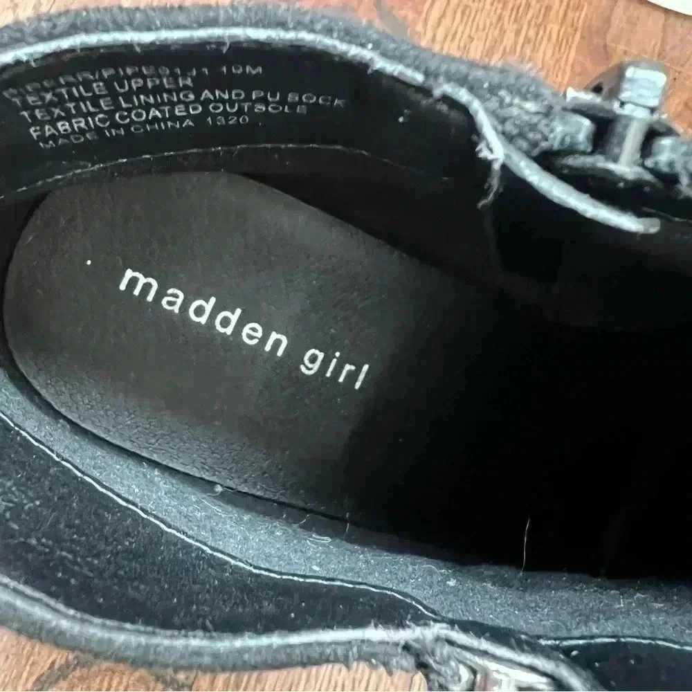 Madden Girl Steve Madden Piperr Wedgie Sneaker Bootie Black Size 10 Side Zip $95